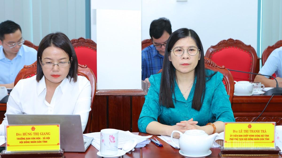 Đồng chí Lê Thị Thanh Trà, Uỷ viên BCH Đảng bộ tỉnh, Phó Chủ tịch HĐND tỉnh dự họp.