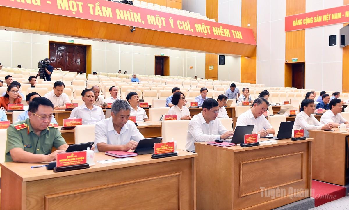 Các đại biểu dự hội nghị.