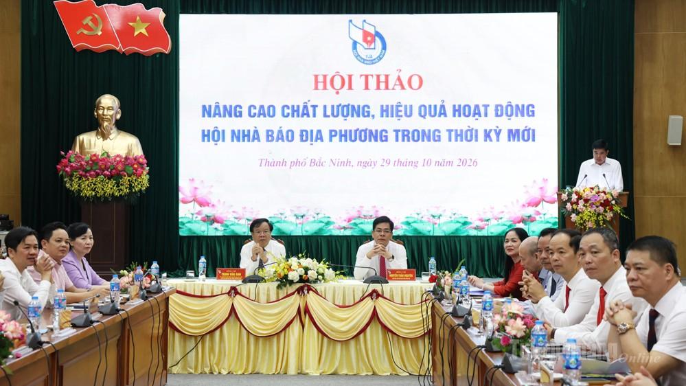 Các đại biểu dự hội thảo.