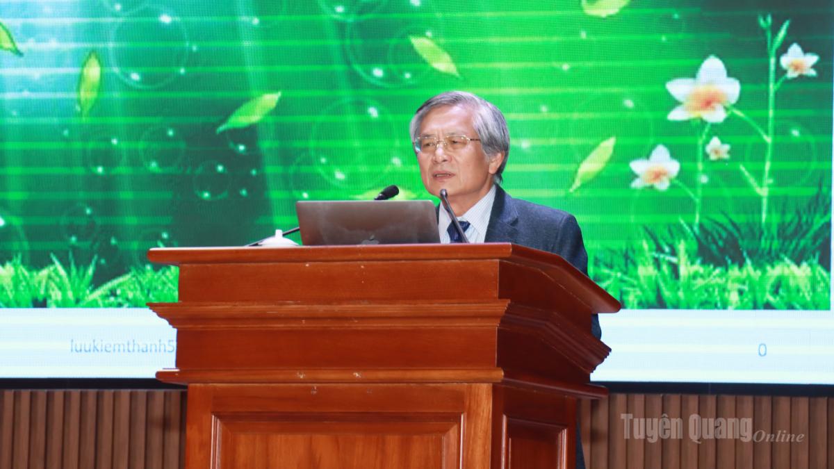 PGS, TS Lưu Kiếm Thanh, Nguyên Phó Giám đốc Học viện Hành Chính Quốc gia trao đổi chuyên đề về xây dựng nền quản trị quốc gia minh bạch, hiện đại.