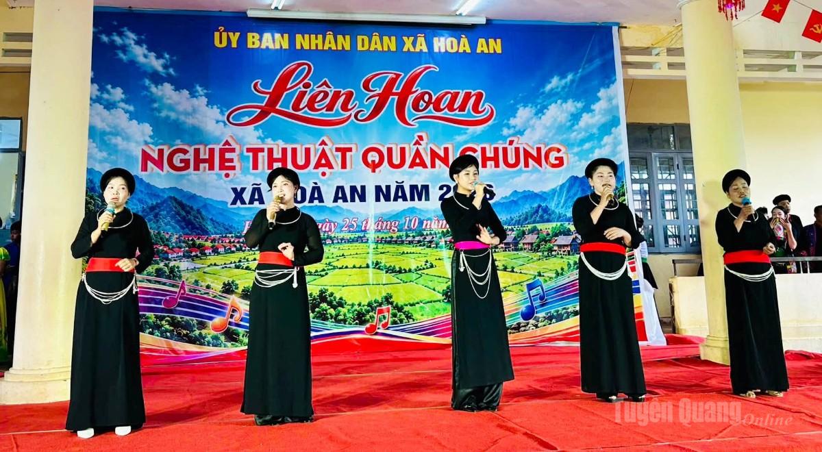 Một tiết mục văn nghệ tại chương trình.