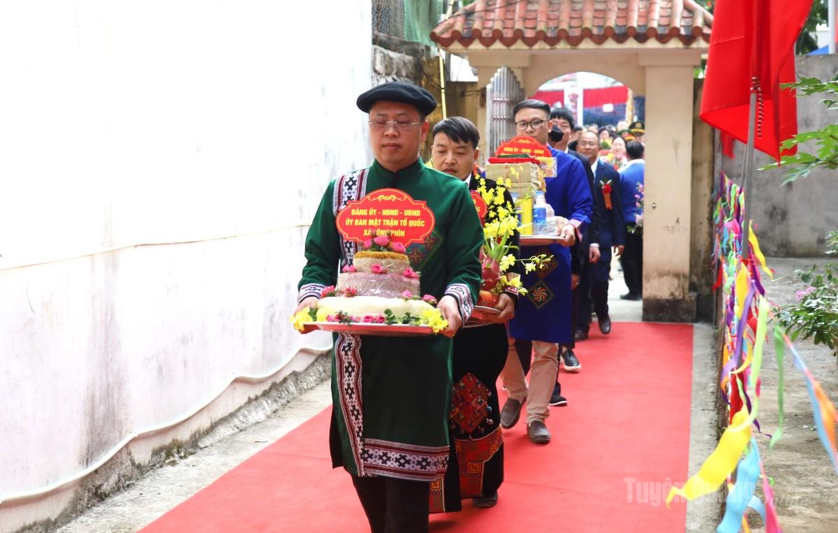 Các đơn vị thực hiện nghi lễ dâng lễ cũng tại Chùa Quan Âm.