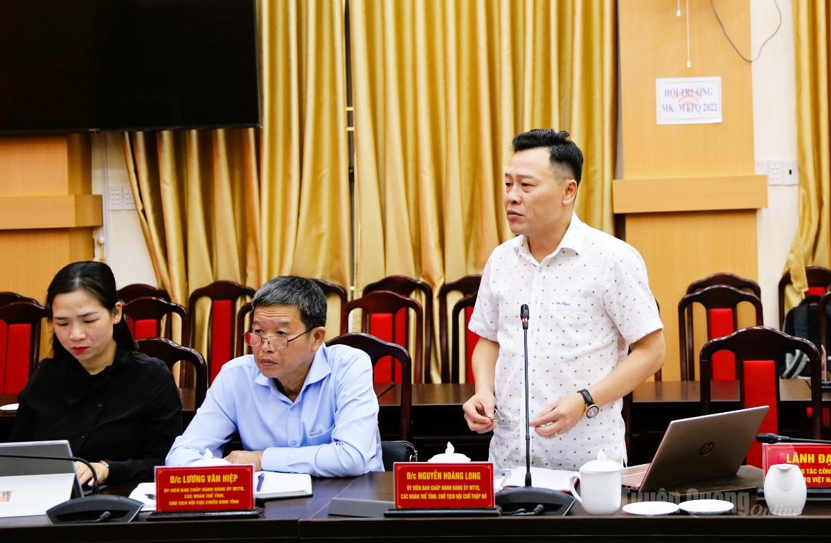 Đại diện Hội Chữ thập đỏ tỉnh phát biểu ý kiến tại hội nghị.