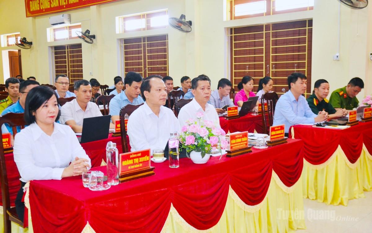 Đồng chí Vân Đình Thảo, Ủy viên Ban Thường vụ Tỉnh ủy, Trưởng Ban Quản lý các Khu công nghiệp và Khu kinh tế tỉnh dự hội nghị.