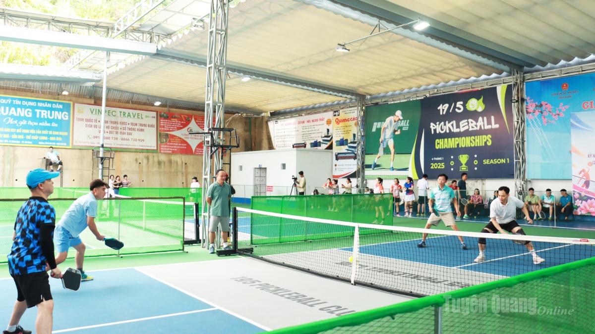 Một trận pickleball hấp dẫn.