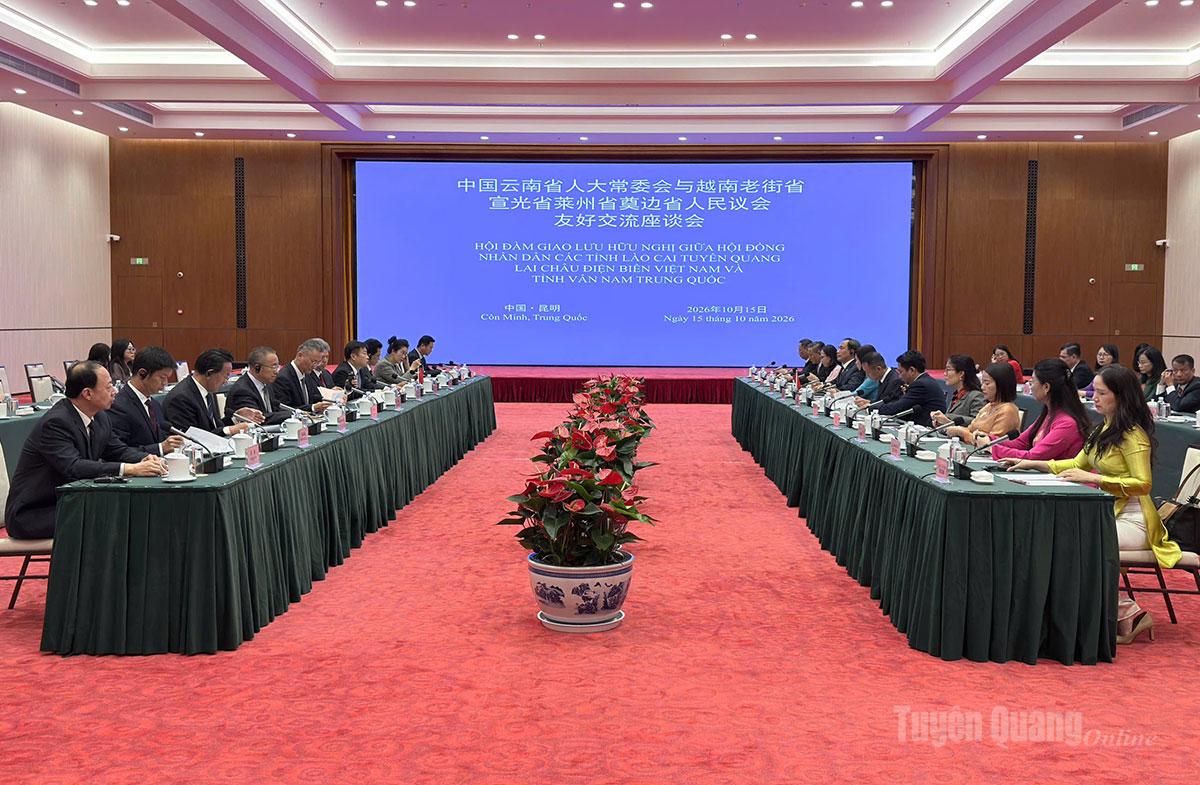Toàn cảnh buổi hội đàm.