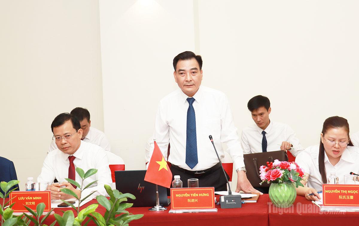 Đồng chí Nguyễn Tiến Hưng, Phó Giám đốc Sở Công thương tỉnh Tuyên Quang phát biểu tại hội đàm.