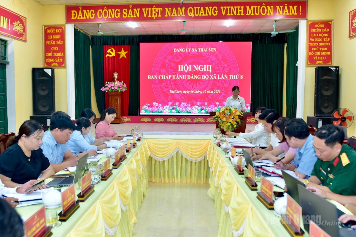 Toàn cảnh hội nghị.