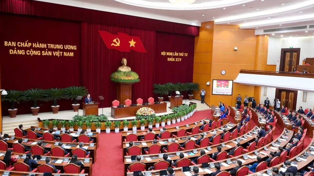 Thông báo Hội nghị lần thứ tư Ban Chấp hành Trung ương Đảng khóa XIV