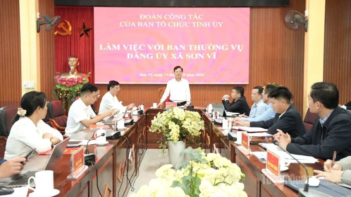 Đồng chí Trần Quang Minh, Ủy viên BTV Tỉnh ủy, Trưởng Ban Tổ chức Tỉnh ủy phát biểu tại buổi làm việc.