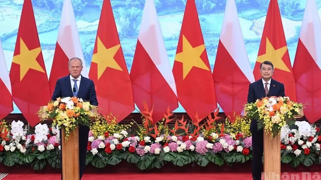 Tuyên bố chung về việc thiết lập quan hệ Đối tác chiến lược giữa Cộng hòa xã hội chủ nghĩa Việt Nam và Cộng hòa Ba Lan