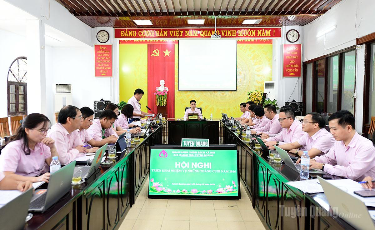 Đại biểu dự hội nghị.