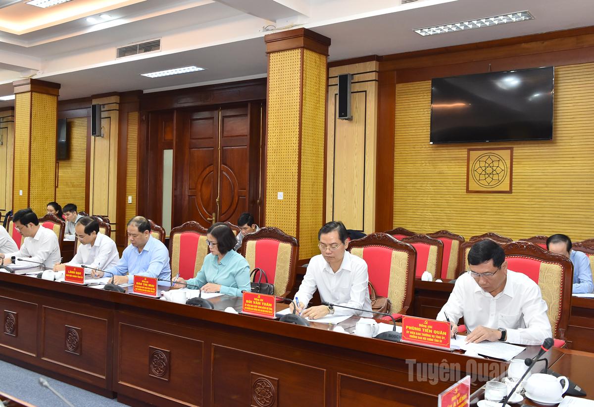 Các đồng chí lãnh đạo Ban Nội chính Tỉnh ủy tại buổi làm việc.