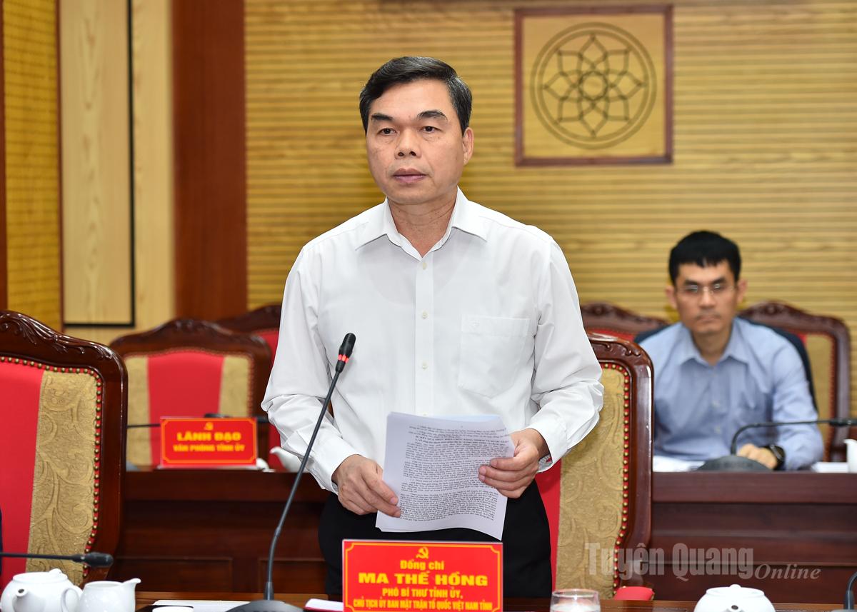 Đồng chí Ma Thế Hồng, Phó Bí thư Tỉnh ủy, Chủ tịch Ủy ban MTTQ tỉnh phát biểu tại buổi làm việc.
