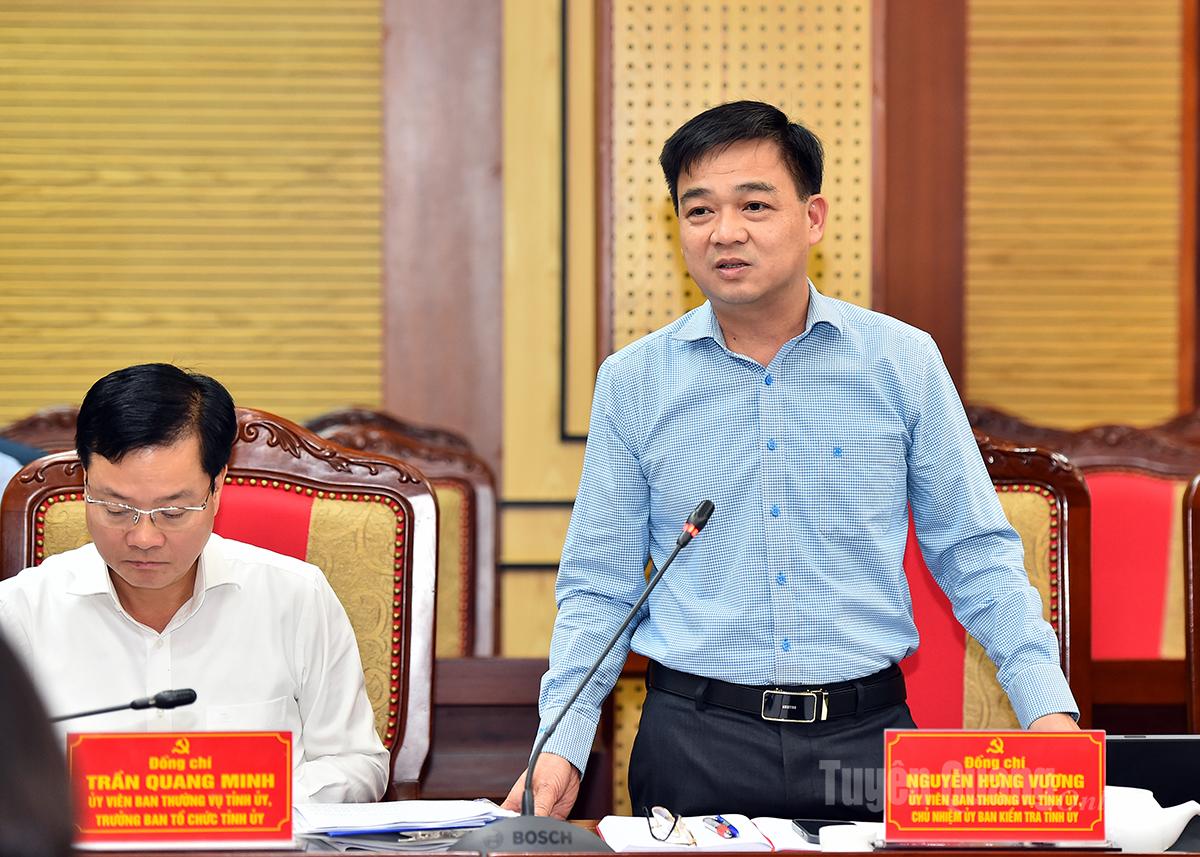 Đồng chí Chủ nhiệm Ủy ban Kiểm tra Tỉnh ủy Nguyễn Hưng Vượng phát biểu tại buổi làm việc.