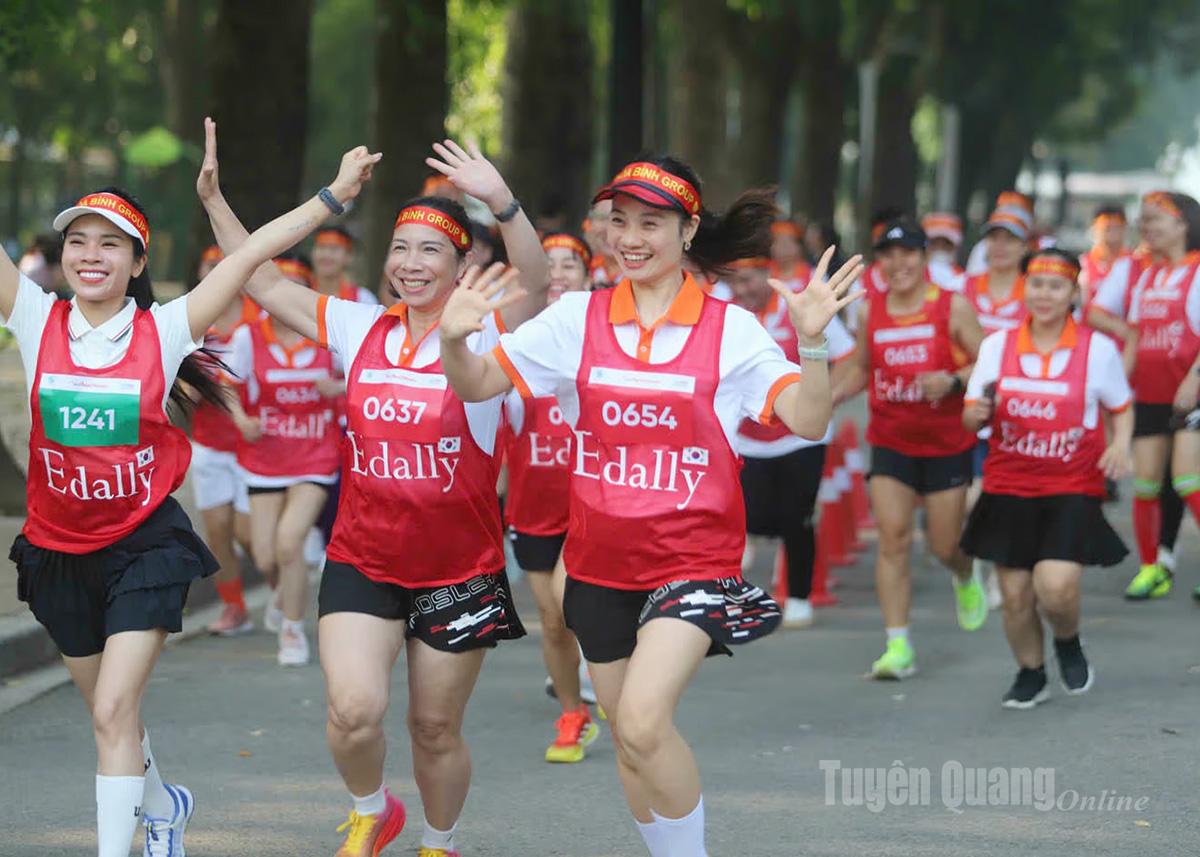 The run competition “Women Run for a Smoke-Free Environment” spreads the spirit of positive living and promotes community health.