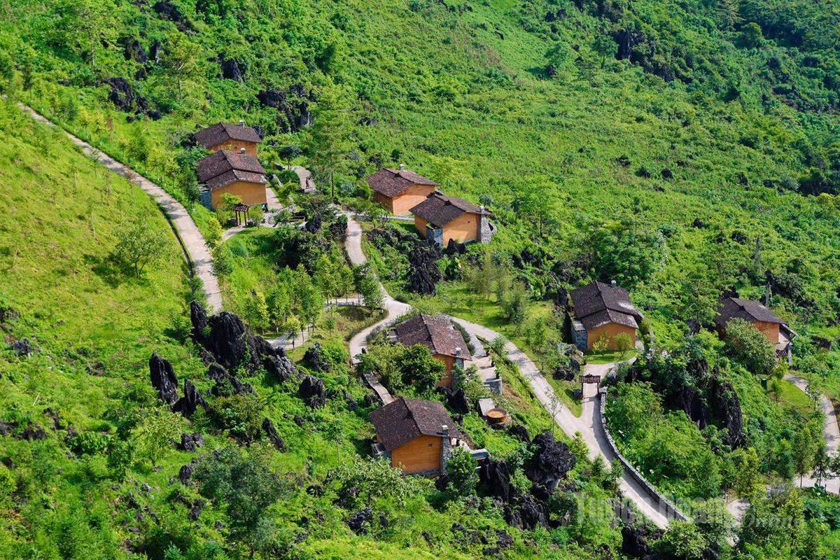 Khu nghỉ dưỡng H’Mong Village (xã Lùng Tám) đạt nhãn Du lịch Xanh 
VITA GREEN và Khách sạn Xanh ASEAN.