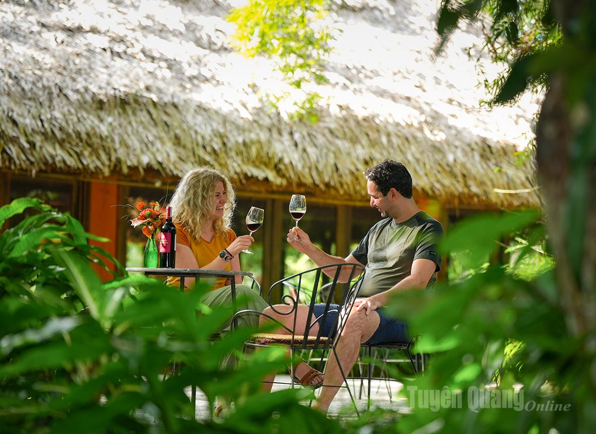 Visitors immerse themselves in nature while staying at Panhou.