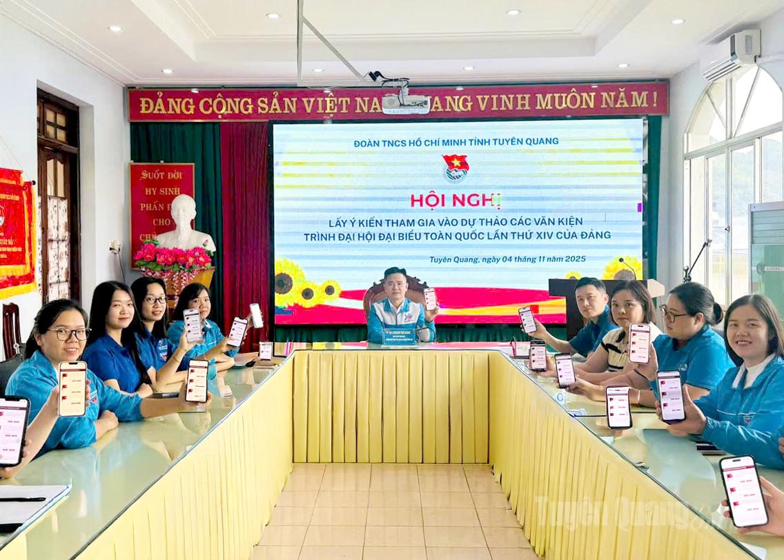 Ban Thường vụ Tỉnh đoàn Tuyên Quang tổ chức Hội nghị lấy ý kiến vào dự thảo văn kiện trình Đại hội XIV của Đảng.