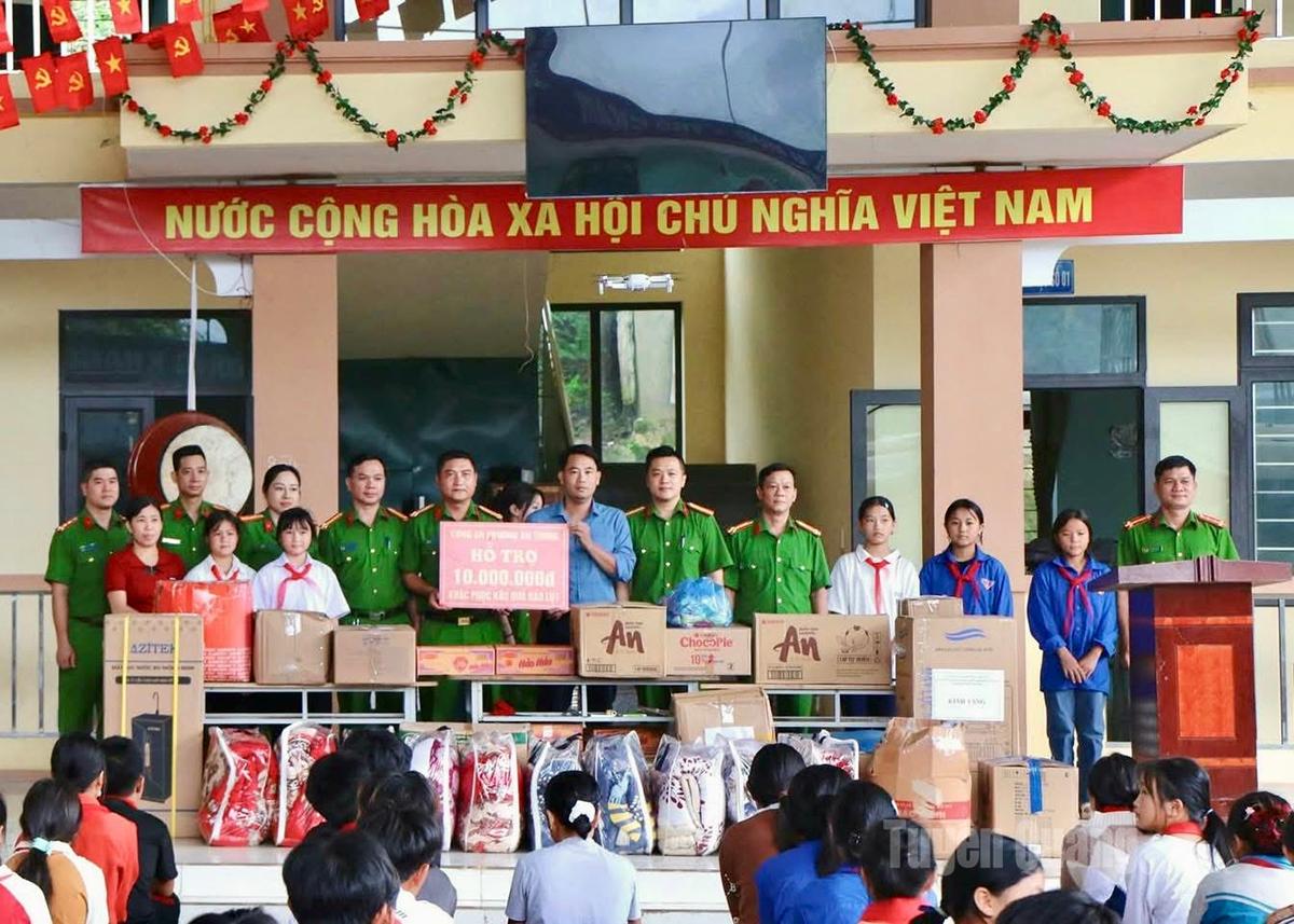 Đoàn thanh niên Công an tỉnh sôi nổi tổ chức các công trình, phần việc chào mừng Đại hội Đoàn.