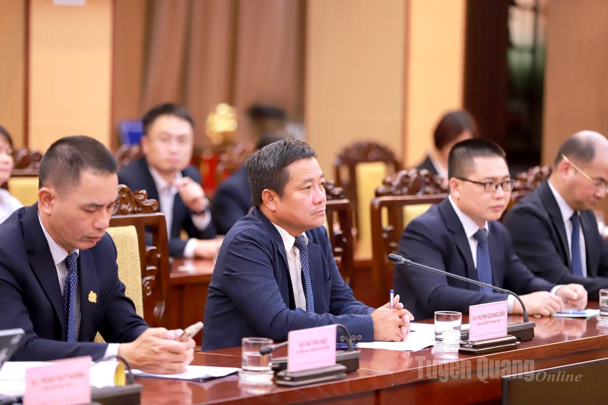 Tổng Giám đốc Tập đoàn VNPT Huỳnh Quang Liêm cùng các thành viên Tập đoàn dự Lễ ký kết.