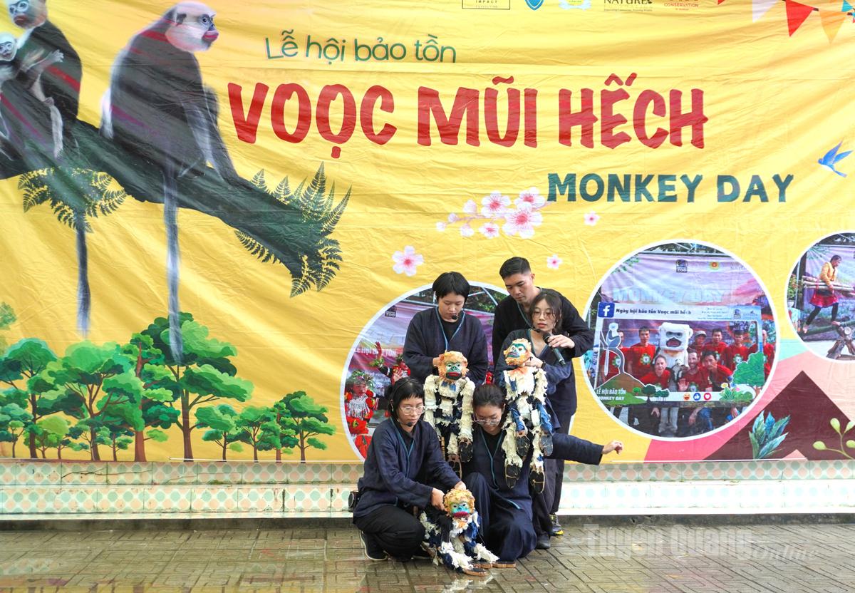 Tiết mục múa rối truyền tải thông điệp bảo vệ thiên nhiên một cách sinh động, gần gũi