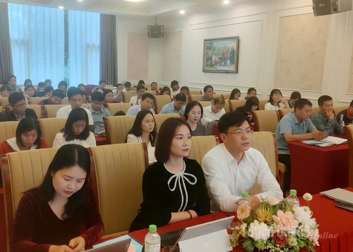 Các đại biểu, học viên tham dự lớp tập huấn.