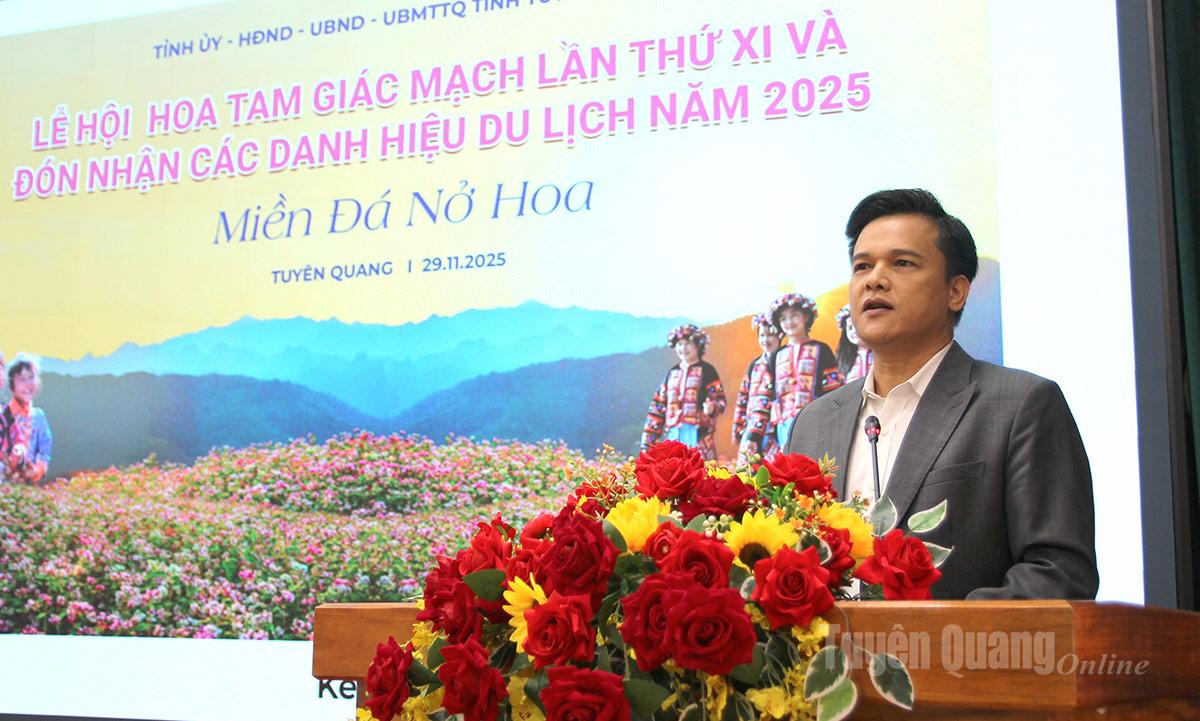 Lãnh đạo Sở Văn hóa, Thể thao và Du lịch thông tin về Lễ hội hoa Tam giác mạch lần thứ XI.