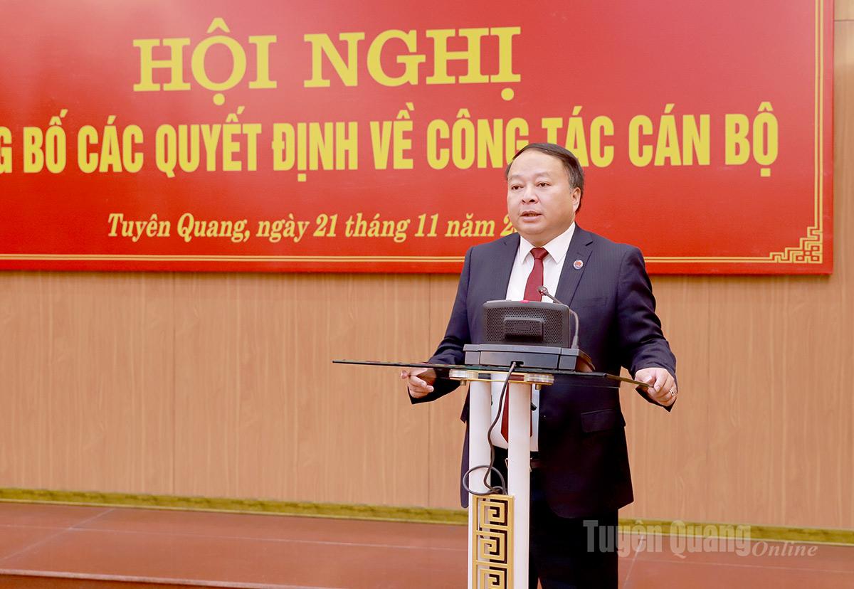 Chủ tịch UBND tỉnh Phan Huy Ngọc phát biểu giao nhiệm vụ tại Hội nghị.