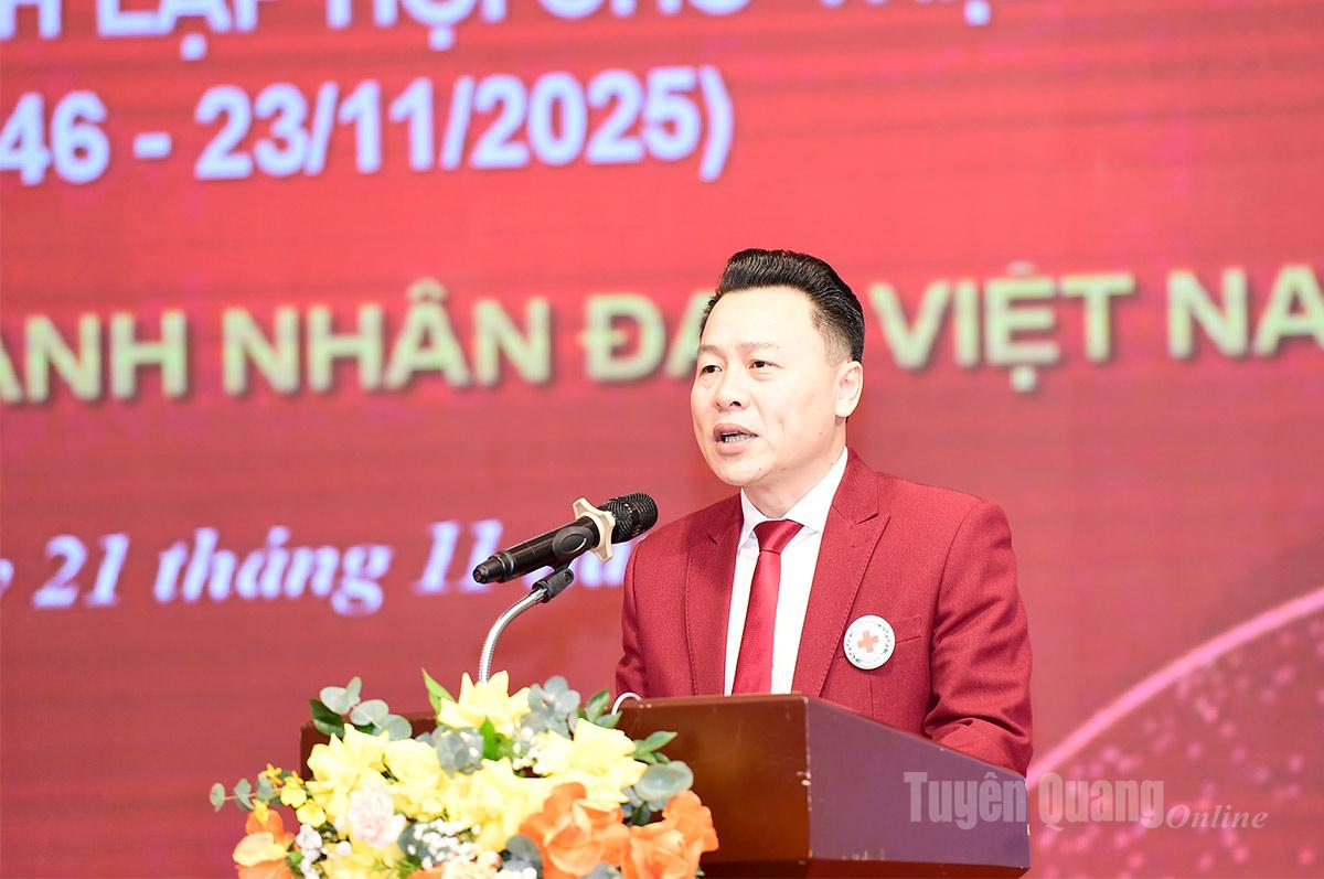 ãnh đạo Hội Chữ thập đỏ tỉnh báo cáo kết quả công tác Hội và phong trào Chữ Thập đỏ năm 2025.