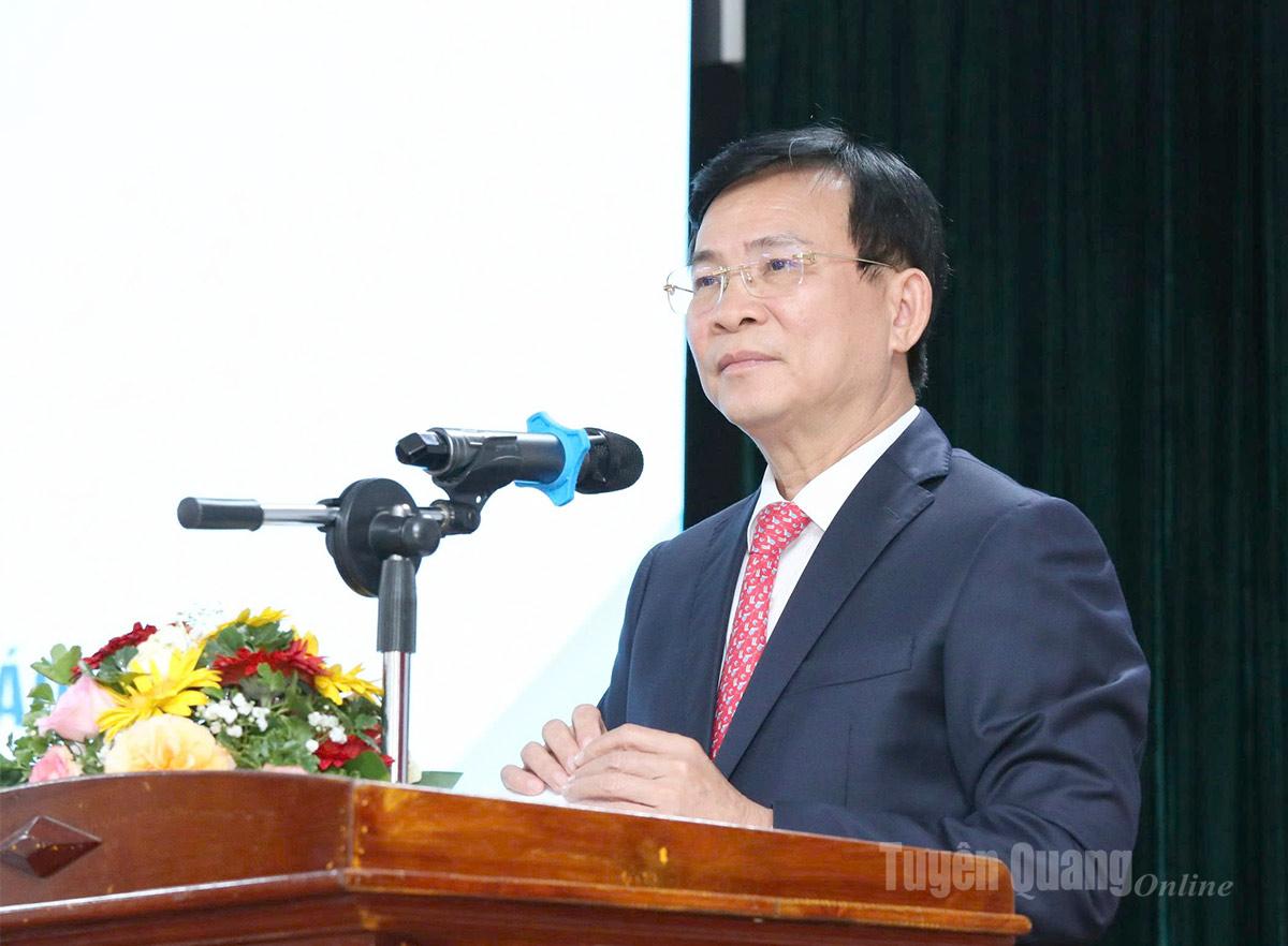 Lãnh đạo tỉnh Lâm Đồng phát biểu tại hội nghị.