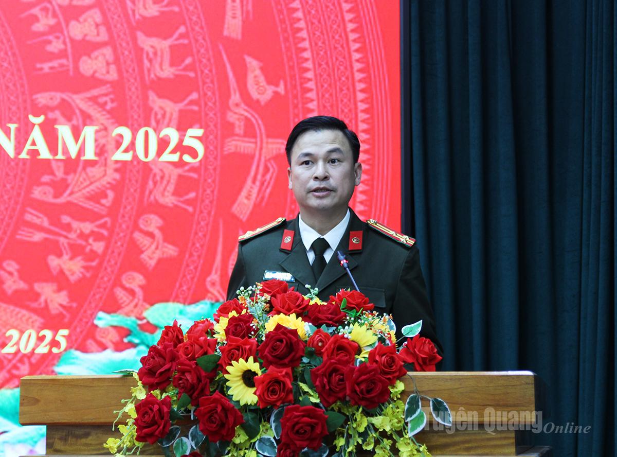 Đại diện Công an tỉnh thông tin chuyên đề Công tác đảm bảo an ninh trật tự năm 2025, nhiệm vụ năm 2026.