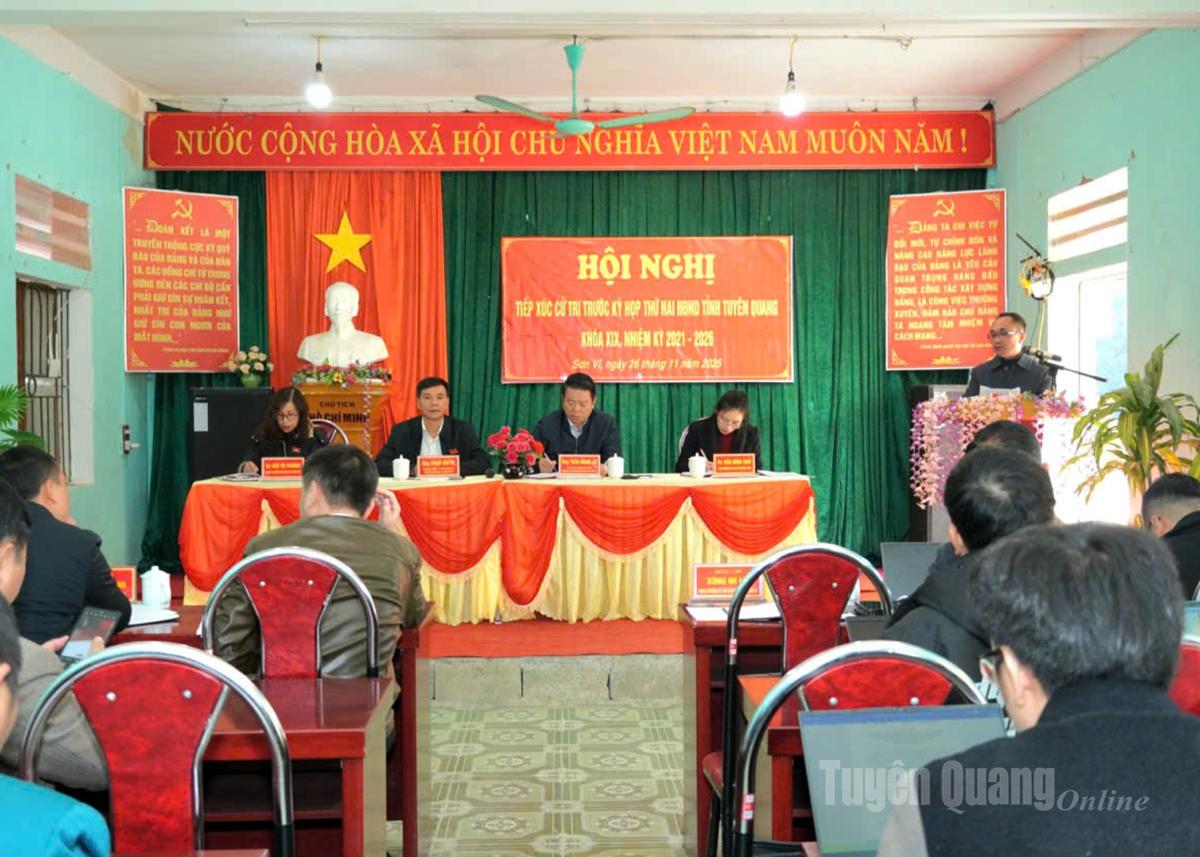 Buổi tiếp xúc cử tri của Tổ đại biểu số 7 HĐND tỉnh tại xã Sơn Vĩ.