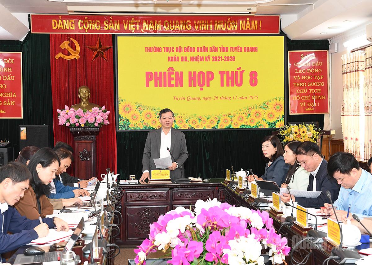 Đồng chí Chủ tịch HĐND tỉnh Nguyễn Văn Sơn chủ trì Phiên họp thứ 8 của Thường trực HĐND tỉnh