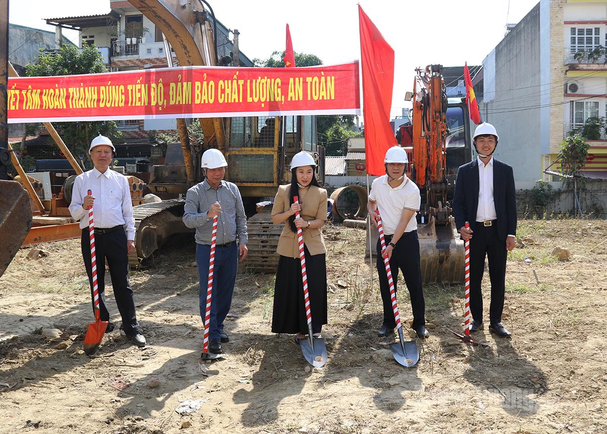 Đại biểu khởi công xây dựng Trung tâm thương mại – khách sạn CIC Luxury Hà Giang.