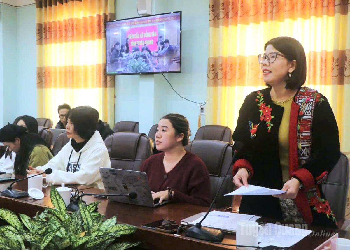 Lãnh đạo Sở Văn hóa, Thể thao và Du lịch phát biểu tại buổi họp.