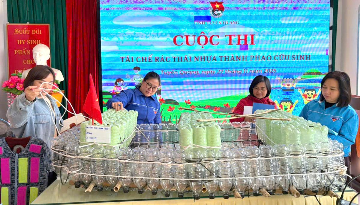 Nhiều sản phẩm sáng tạo tham dự cuộc thi.