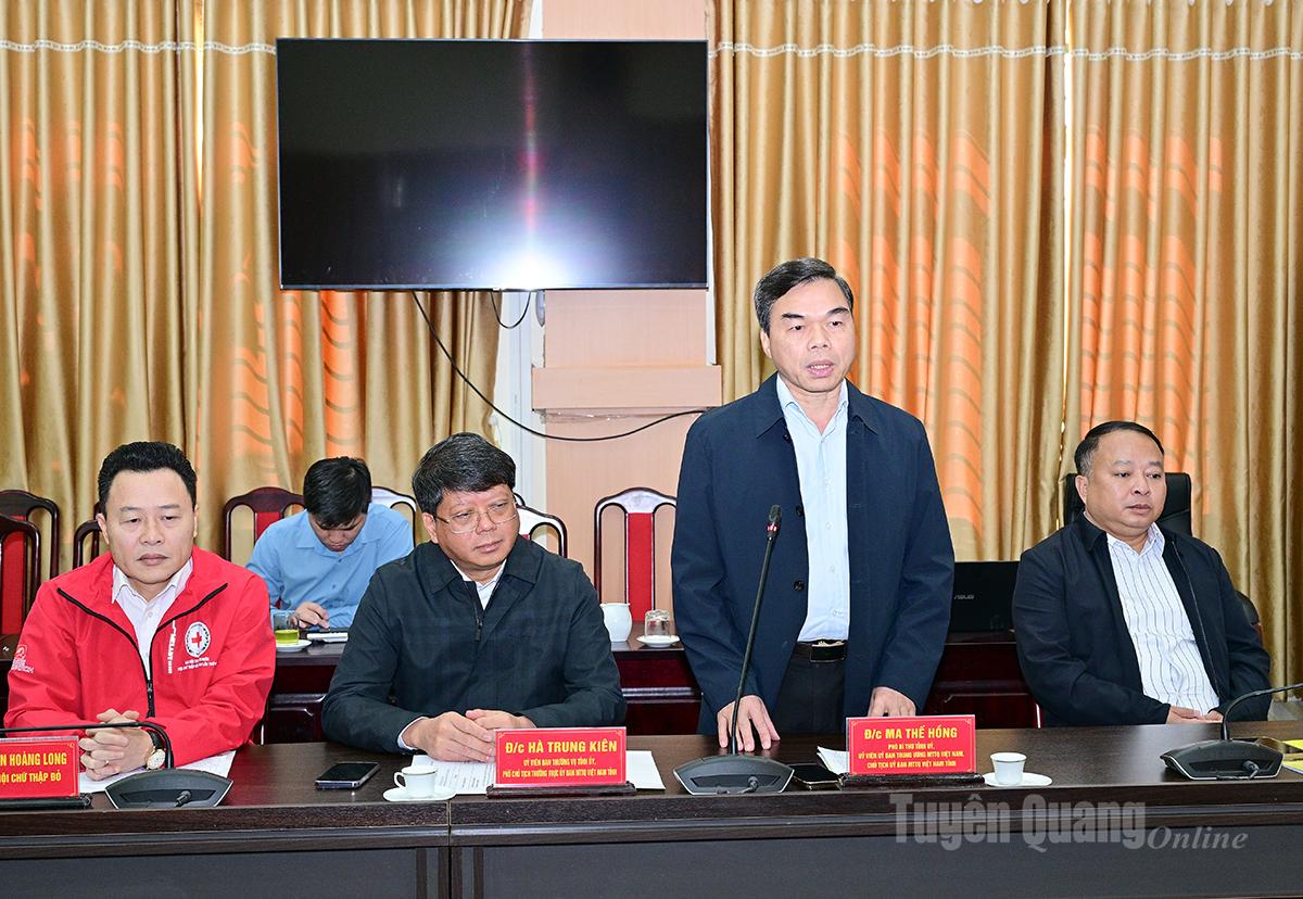 Đồng chí Ma Thế Hồng, Phó Bí thư Tỉnh uỷ, Chủ tịch Uỷ ban MTTQ Việt Nam tỉnh Tuyên Quang phát biểu cảm ơn.