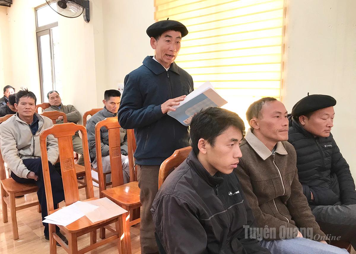 Cử tri kiến nghị với Tổ đại biểu về các vấn đề liên quan đến dân sinh.