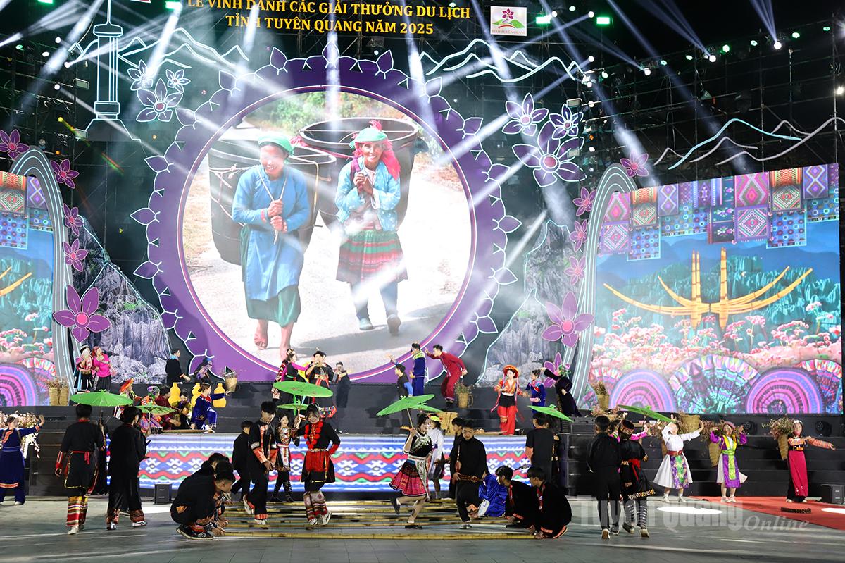 Một số hình ảnh trong chương trình nghệ thuật