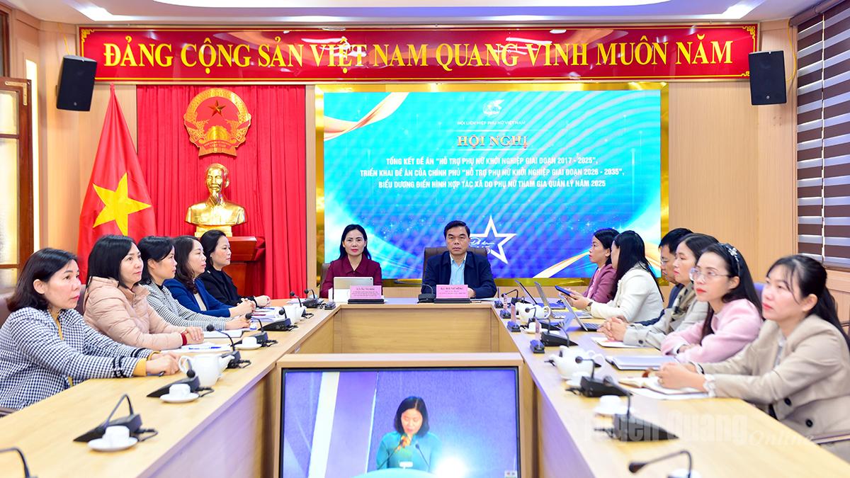 Đại biểu dự tại điểm cầu tỉnh Tuyên Quang.
