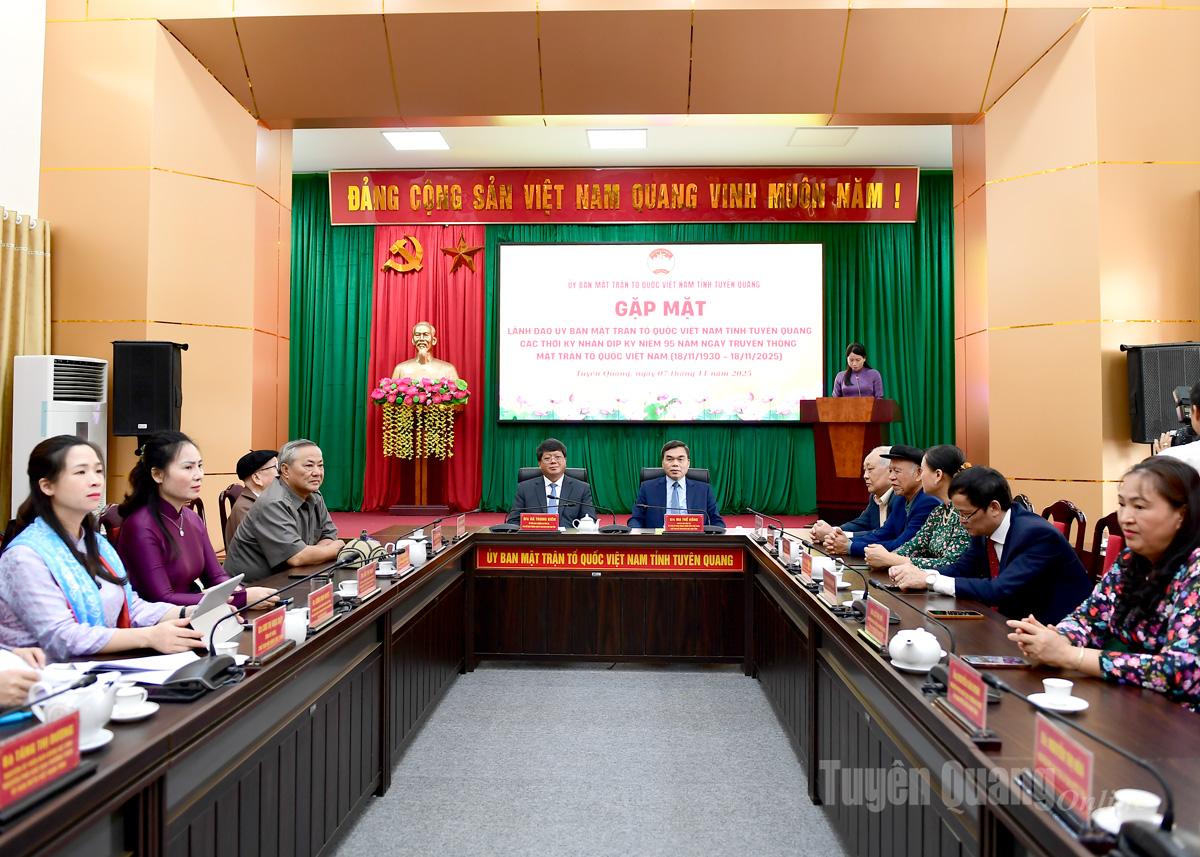 Quang cảnh buổi gặp mặt.