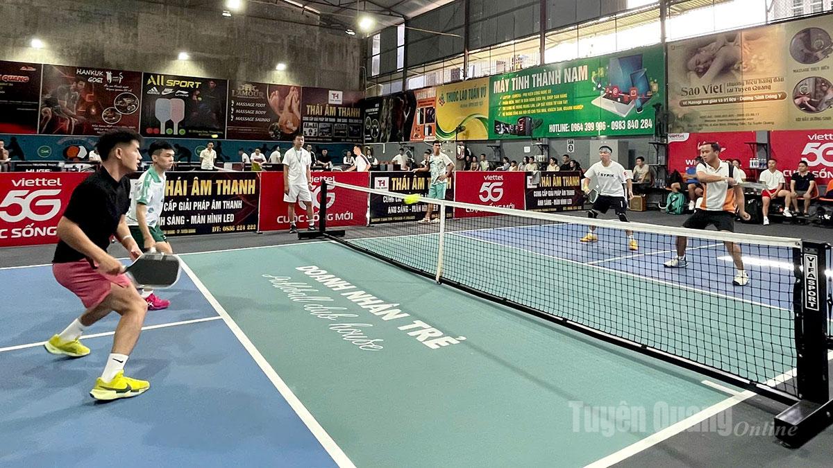 Giải đấu thu hút đông vận động viên trong và ngoài tỉnh tham gia.