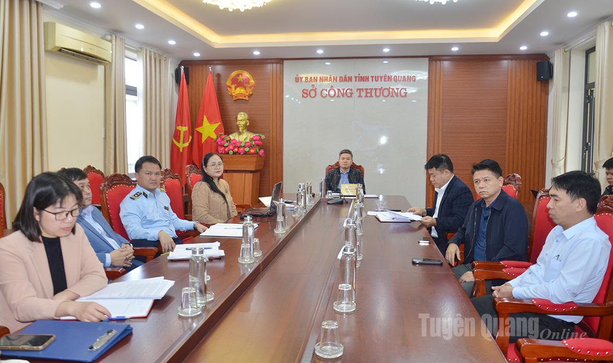 Các đại biểu dự tại điểm cầu tỉnh Tuyên Quang.