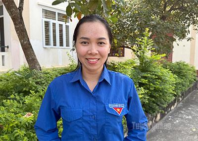 Chị Nguyễn Thanh Vân, Phó Chủ tịch Ủy ban MTTQ phường An Tường, Bí thư đoàn phường An Tường được vinh danh Người truyền lửa.