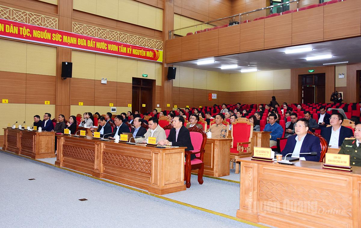  Các đại biểu dự tại hội nghị.