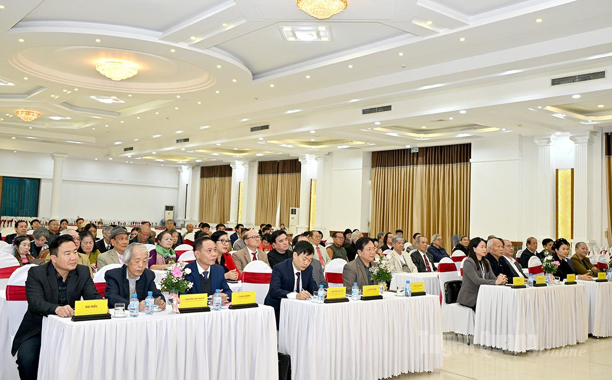 Các đại biểu dự buổi Tọa đàm và Gặp mặt.