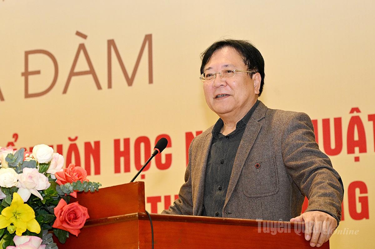 Nghệ sỹ Nhân dân Vương Duy Biên, Phó Chủ tịch Ủy ban Toàn quốc Liên hiệp các Hội Văn học nghệ thuật Việt Nam phát biểu.