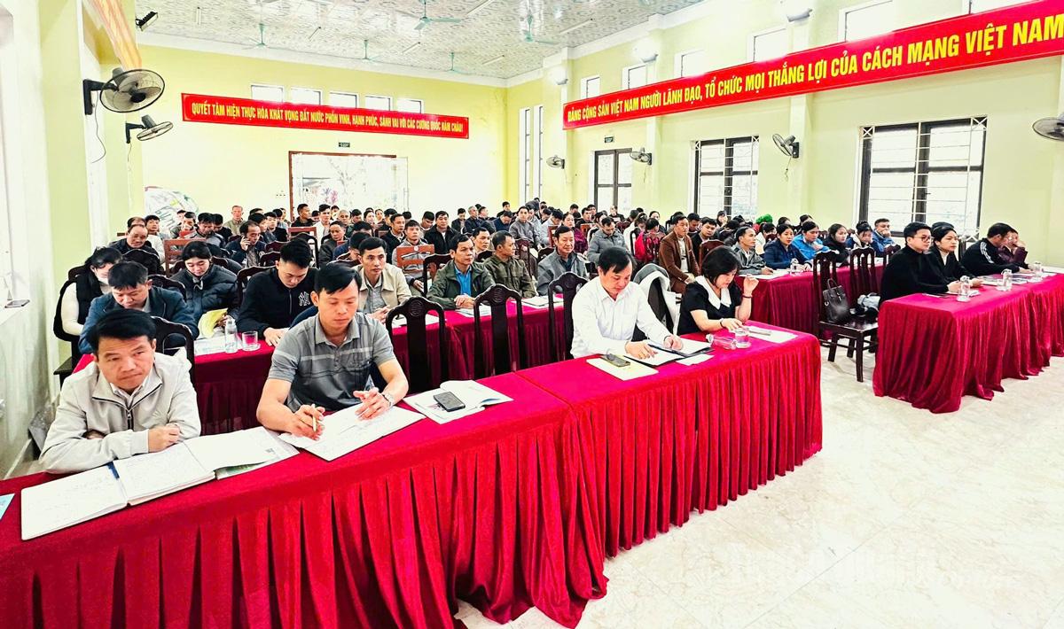 Các đại biểu dự hội nghị.