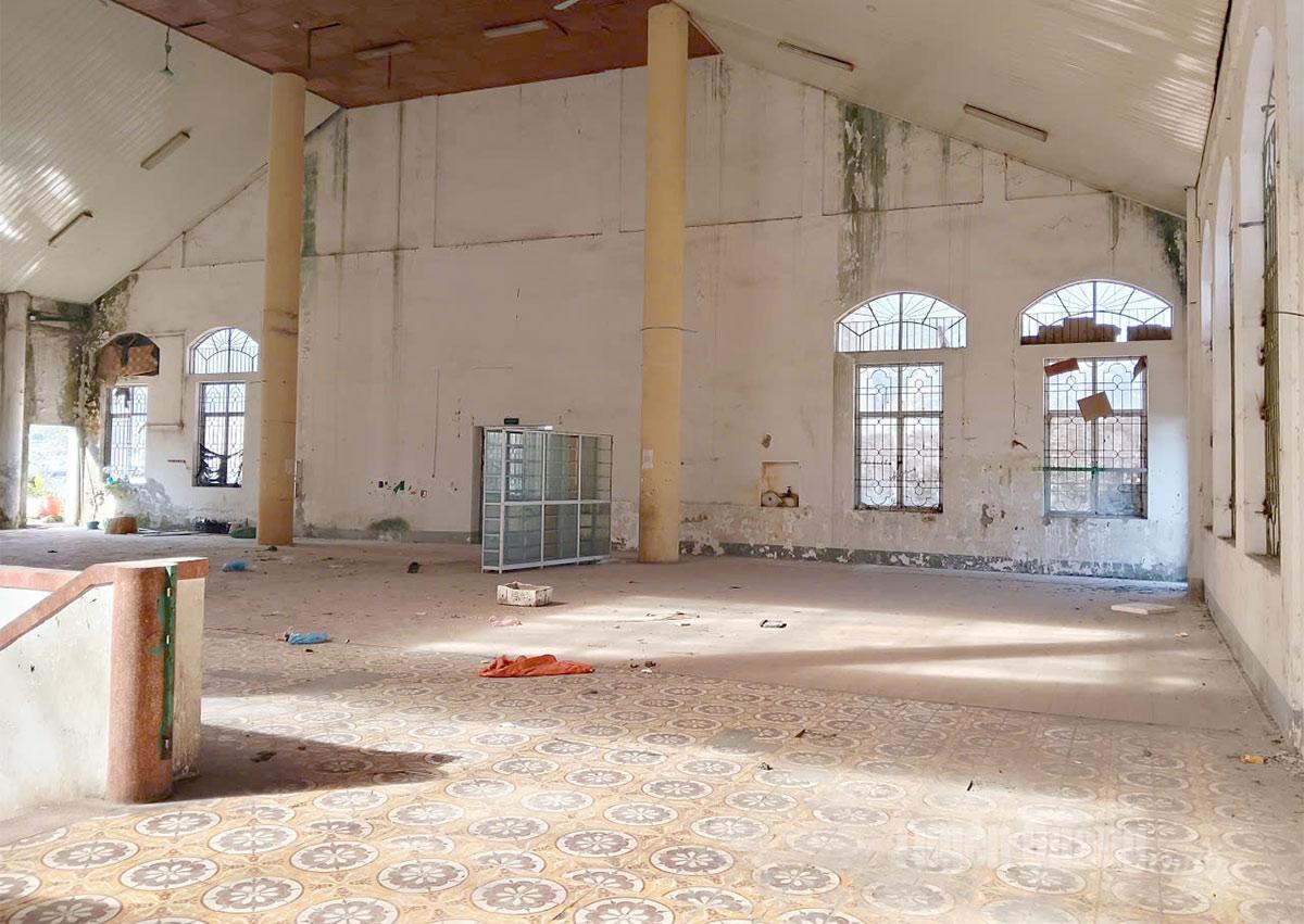 Khu tầng 3 chợ trung tâm phường Hà Giang 1 nay đã... bỏ không.